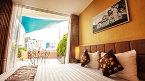 Free minibar items, in-room safe, desk, blackout curtains