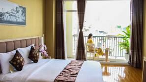 Free minibar items, in-room safe, desk, blackout curtains