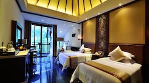 1 bedroom, premium bedding, minibar, in-room safe