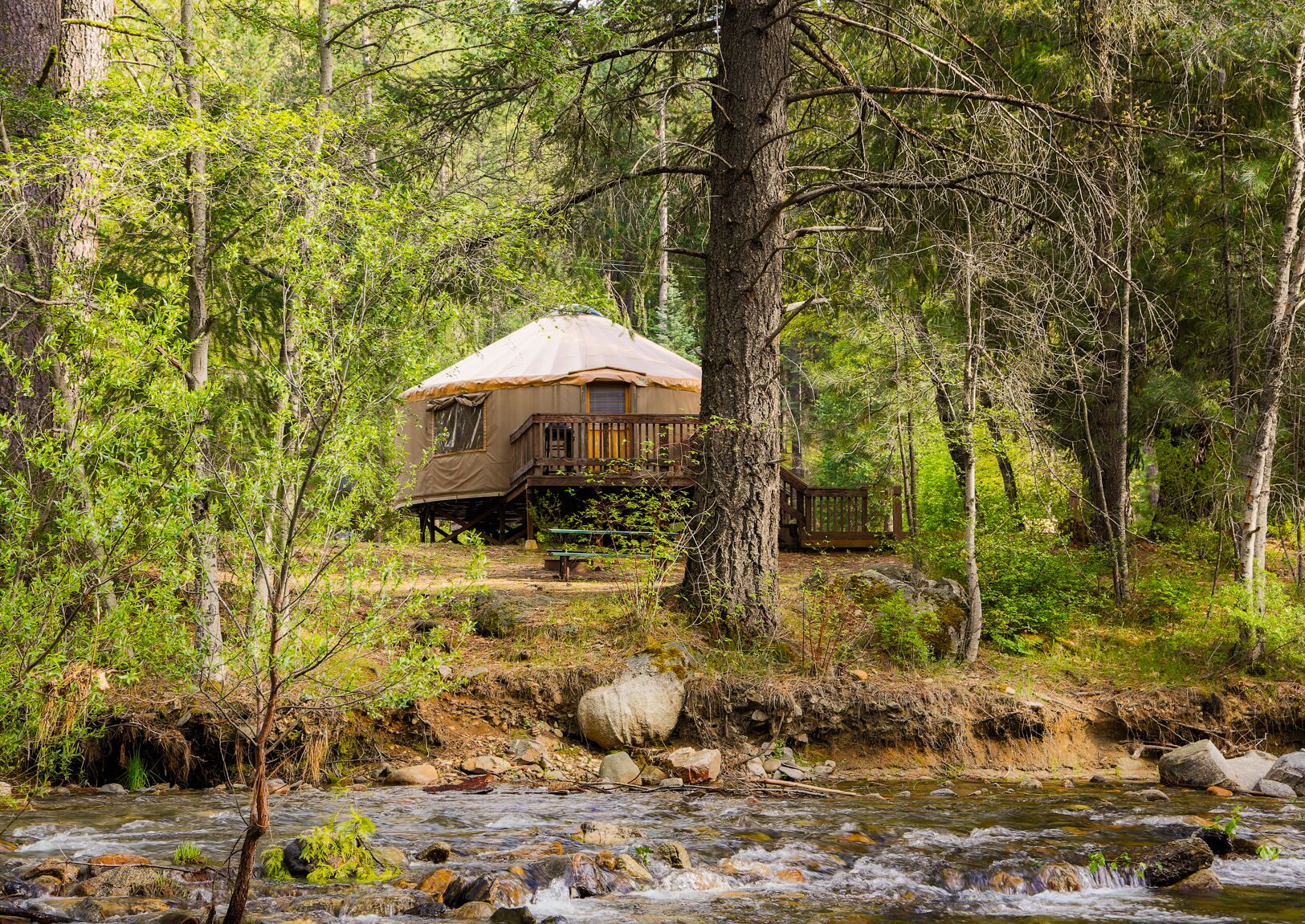 Yosemite Lakes RV Resort in Groveland 