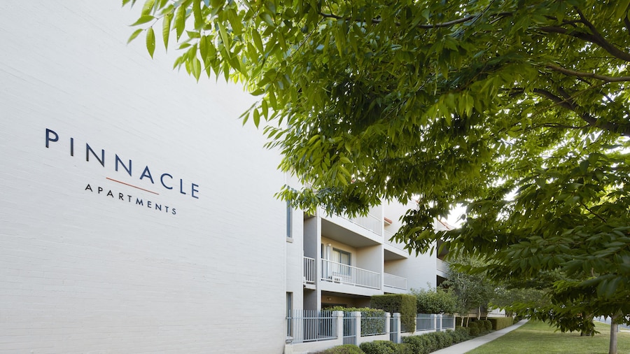 Pinnacle Apartments