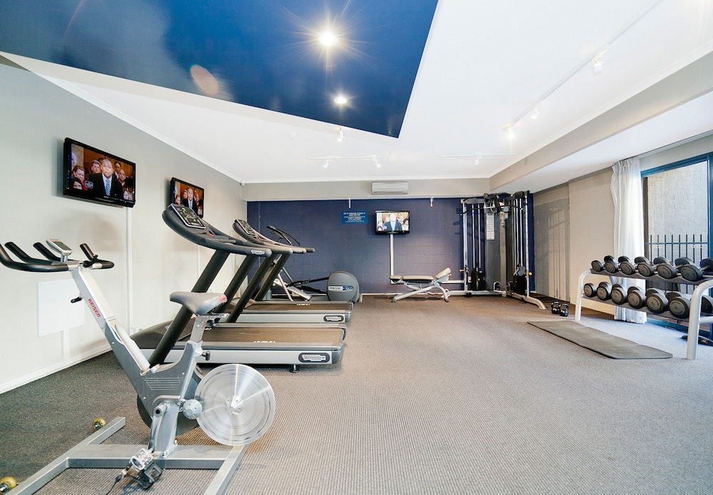 Pinnacle Apartments