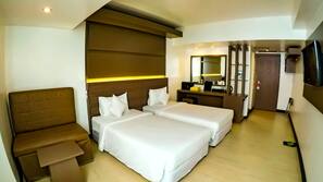 In-room safe, individually decorated, individually furnished, desk