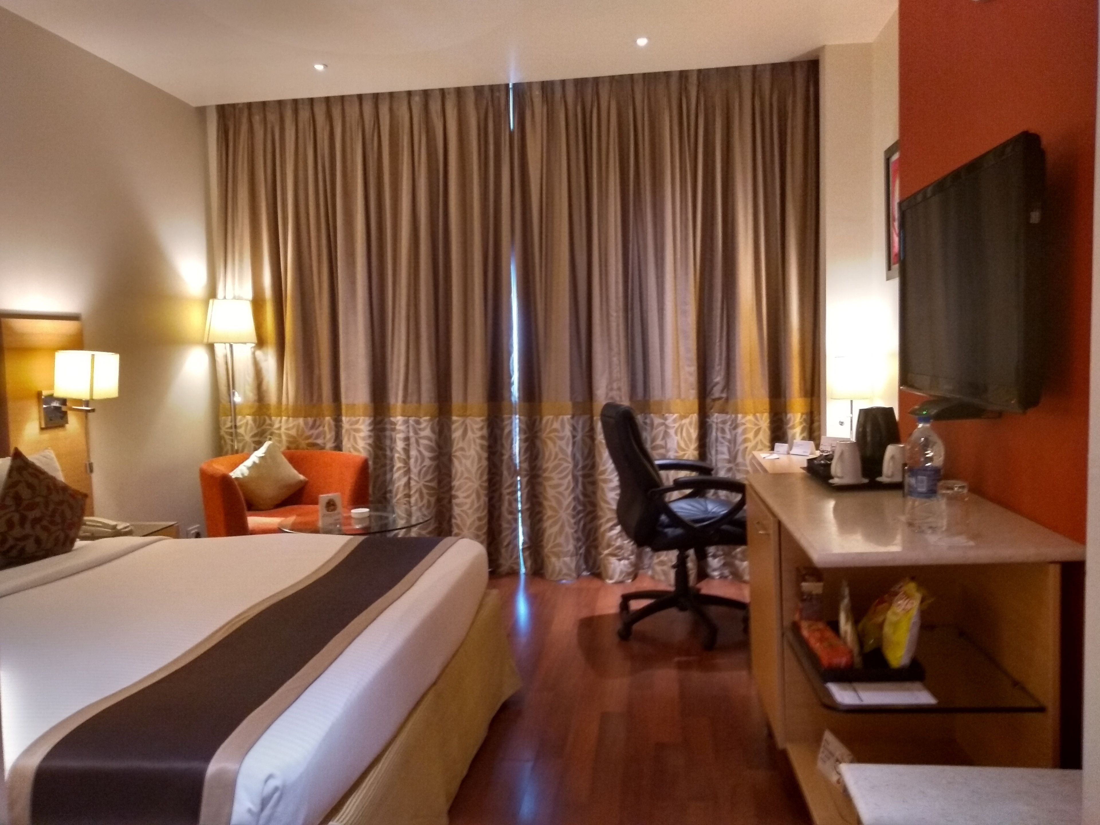 ラディソン セーラム 口コミ 部屋写真 料金 お得情報 エクスペディア