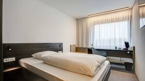Desk, free cots/infant beds, free WiFi, linens