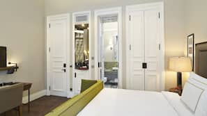 Minibar, in-room safe, desk, soundproofing