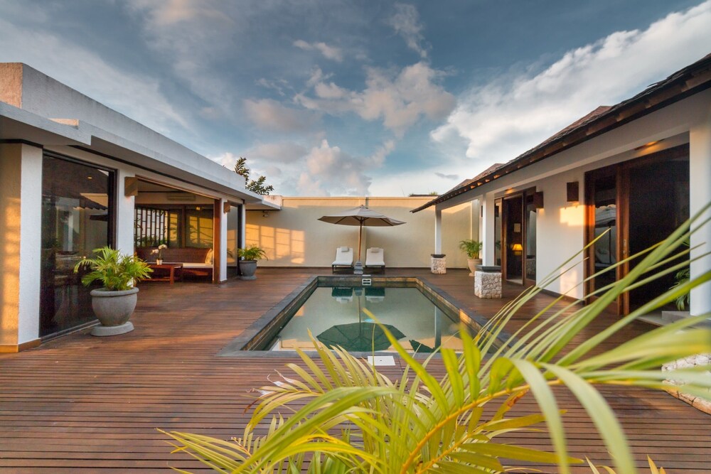 21+ Airis Luxury Villas And Spa Pics