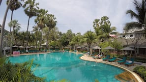 Outdoor pool, sun loungers