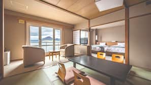In-room safe, desk, linens