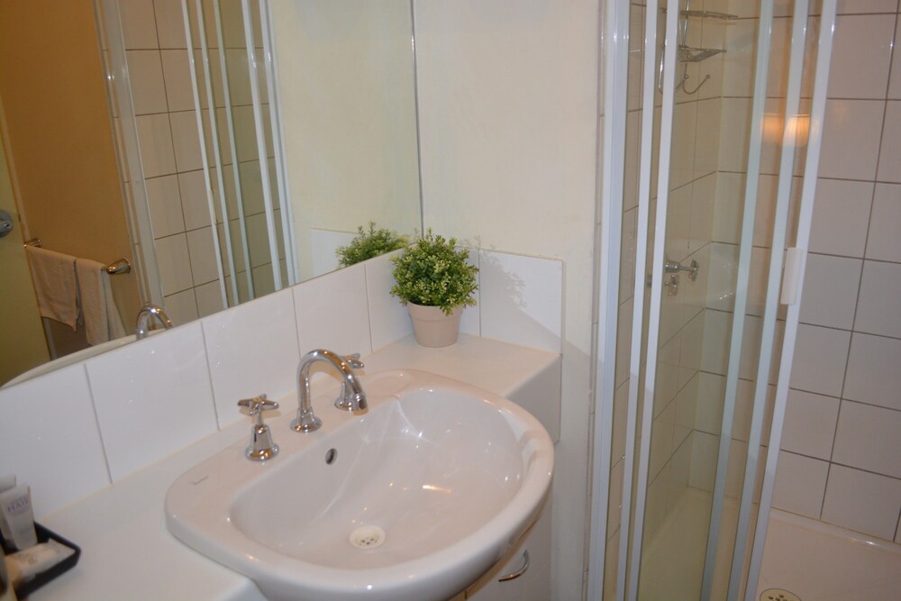 Flinders Lane Apartments formally Melbourne City Stays
