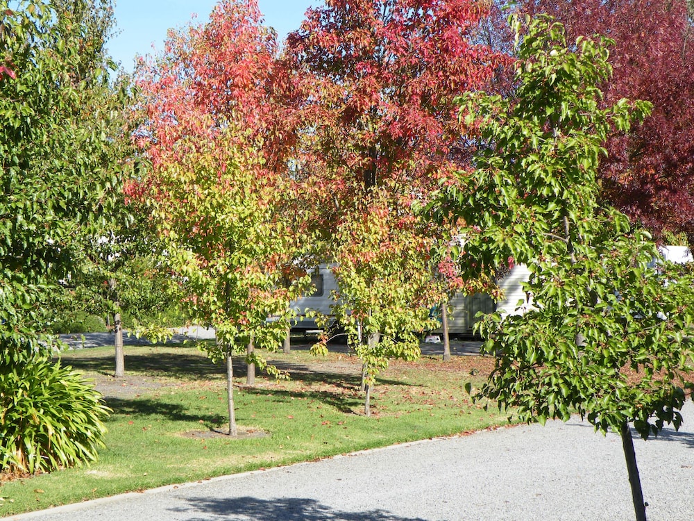 Lake Hamilton Motor Village & Caravan Park