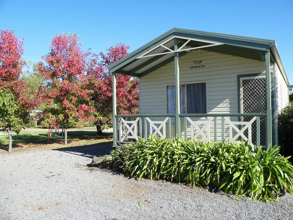 Lake Hamilton Motor Village & Caravan Park