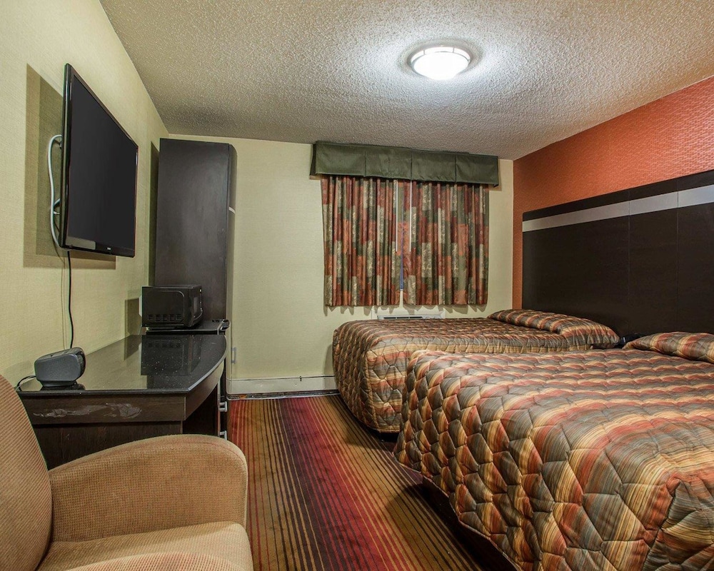 Room, Rodeway Inn