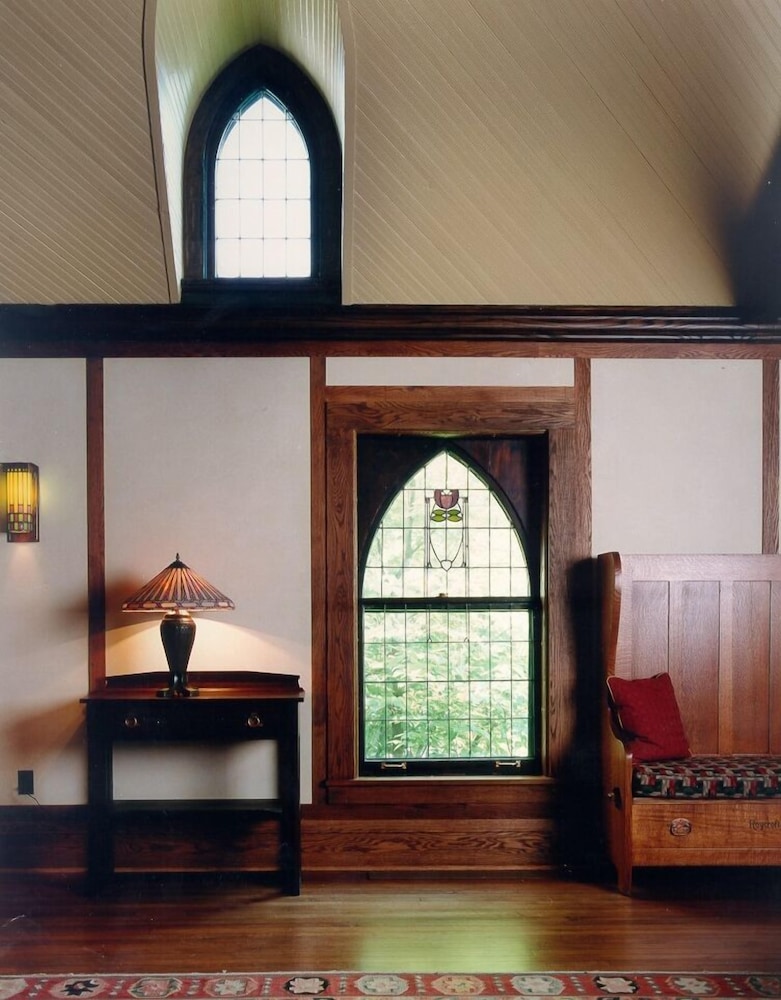 Interior detail, Roycroft Inn