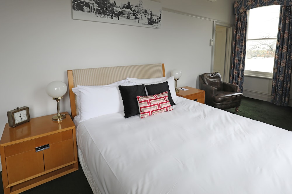 Yarra Valley Grand Hotel