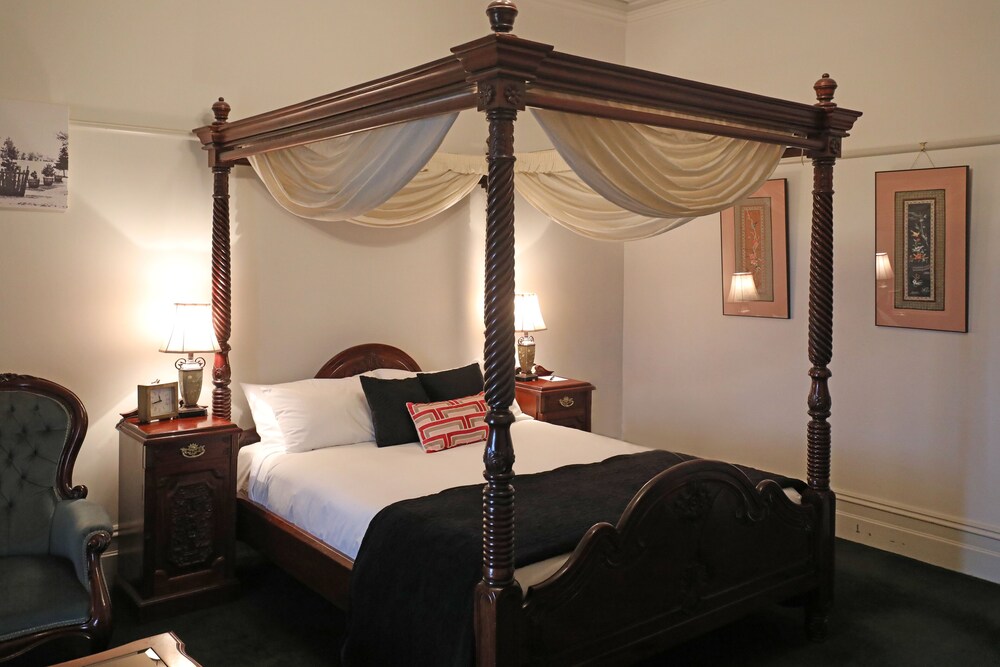 Yarra Valley Grand Hotel