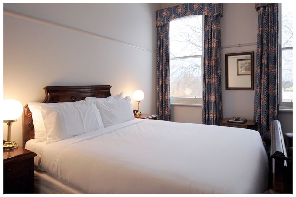 Yarra Valley Grand Hotel