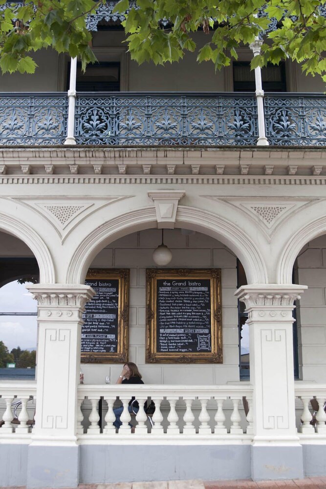 Yarra Valley Grand Hotel