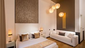 In-room safe, desk, free WiFi, linens