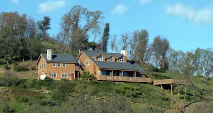 Tucker Peak Lodge