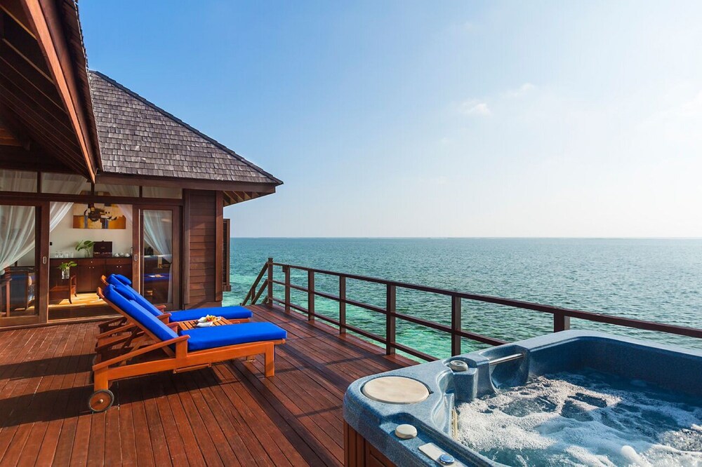 Olhuveli Beach Spa Maldives Deals Reviews Wotif Curly Selected Item