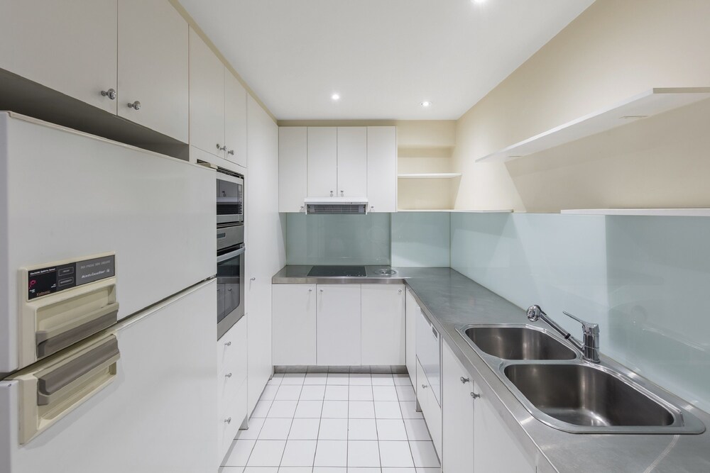 Riverside Apartments Melbourne