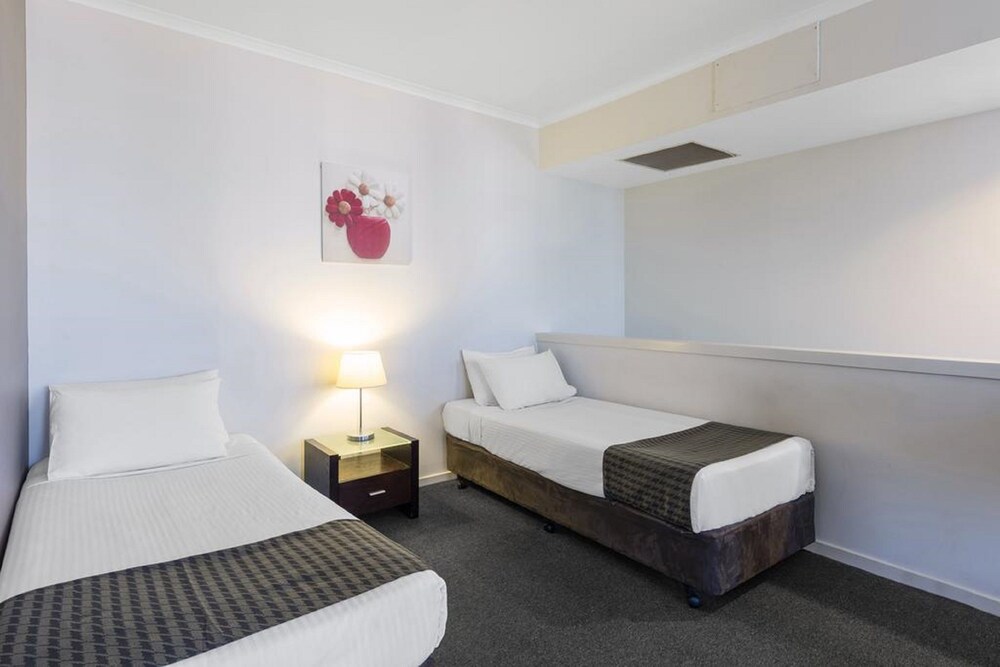 Riverside Apartments Melbourne