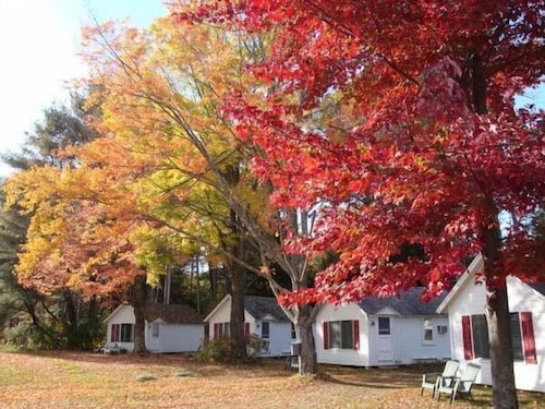 The Cabins At Autumn Mountain Winery In Central Vermont