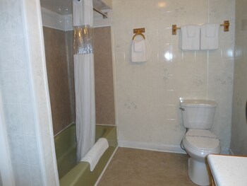 Flower Field Inn Cottages Reviews Photos Rates Ebookers Com