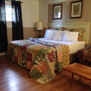 Flower Field Inn Cottages In Stroudsburg Cheap Hotel Deals