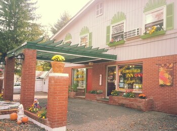 Flower Field Inn Cottages Stroudsburg 2020 Room Prices