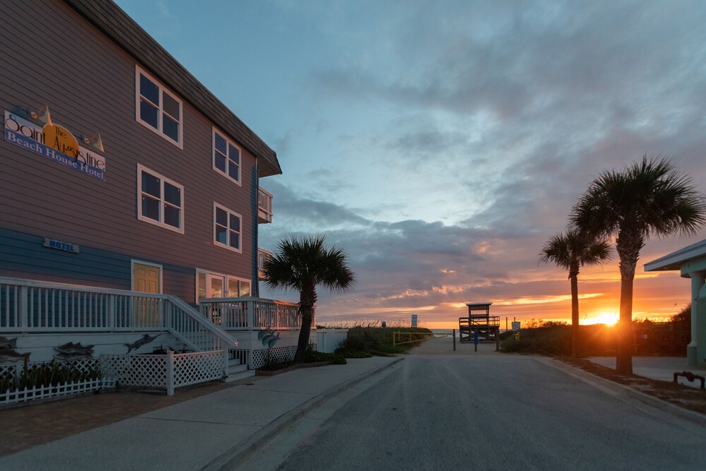The Saint Augustine Beach House, St. Augustine 350 Room Prices