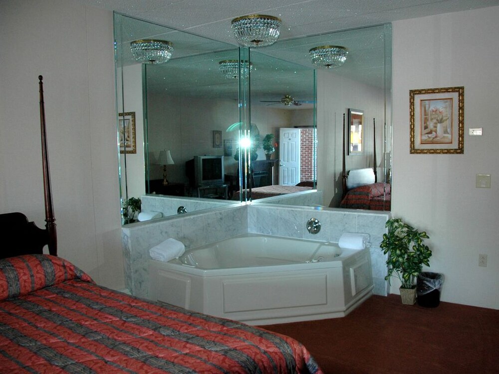 Lockport Inn Suites Lockport Usa Aarp Travel Center