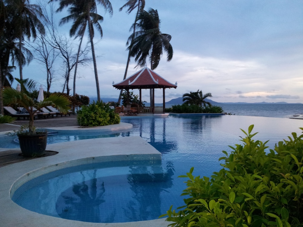 Nataya Roundhouse Coral Bay Resort and Spa in Kampot, Cambodia