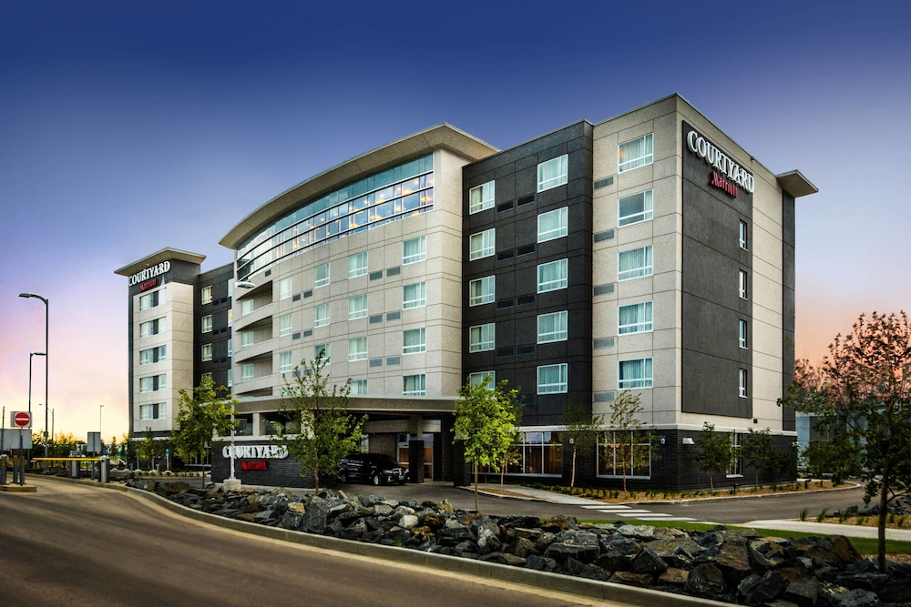 Courtyard by Marriott Winnipeg Airport in Winnipeg Best Rates & Deals