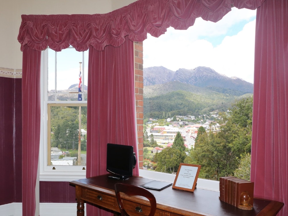 Penghana Bed & Breakfast Deals & Reviews (Queenstown, AUS) Wotif