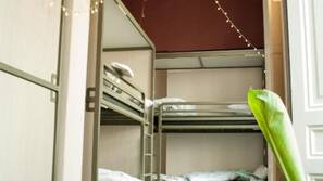 Coffre-forts dans les chambres, bureau, Wi-Fi gratuit, draps fournis