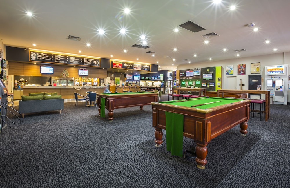 Nightcap at Coolaroo Hotel