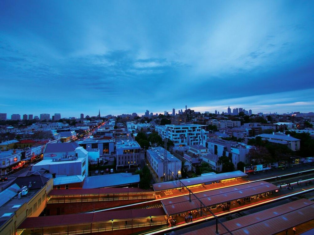 Oaks Melbourne South Yarra Suites