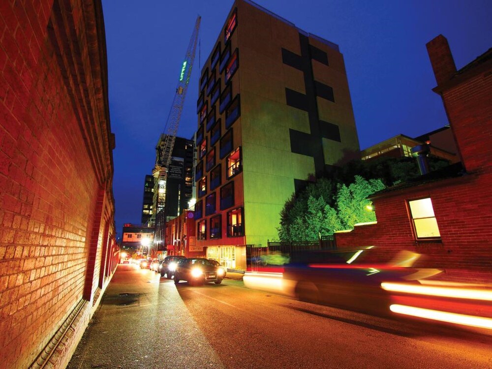 Oaks Melbourne South Yarra Suites