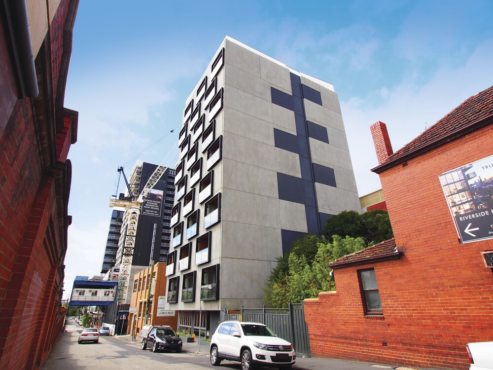 Oaks Melbourne South Yarra Suites