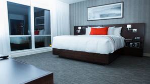 Premium bedding, pillowtop beds, in-room safe, desk