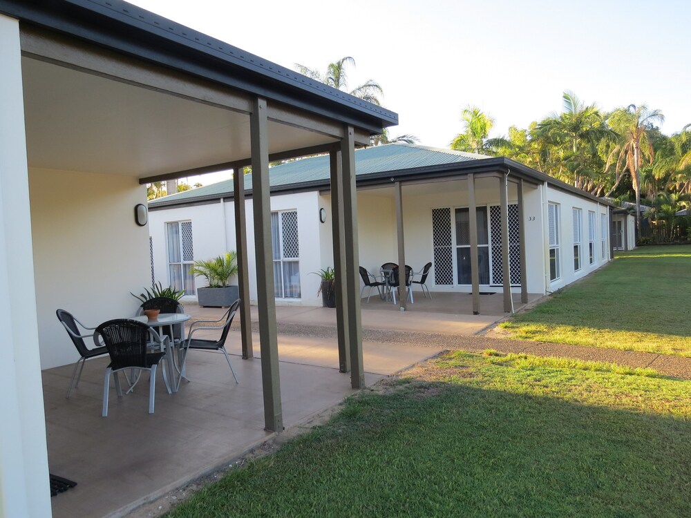 The Shores Holiday Apartments