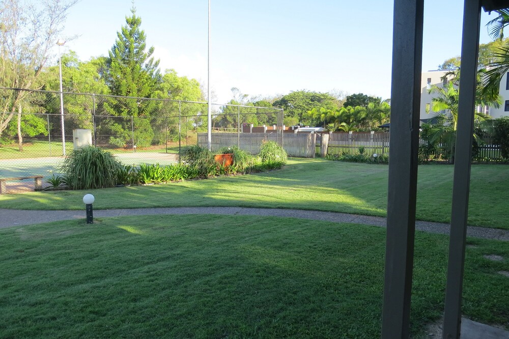 The Shores Holiday Apartments