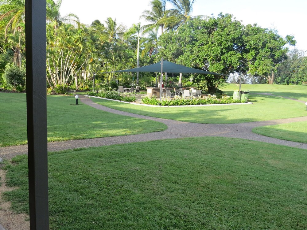 The Shores Holiday Apartments