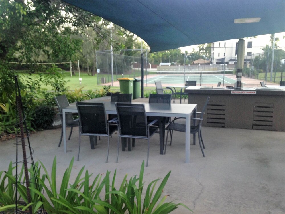 The Shores Holiday Apartments