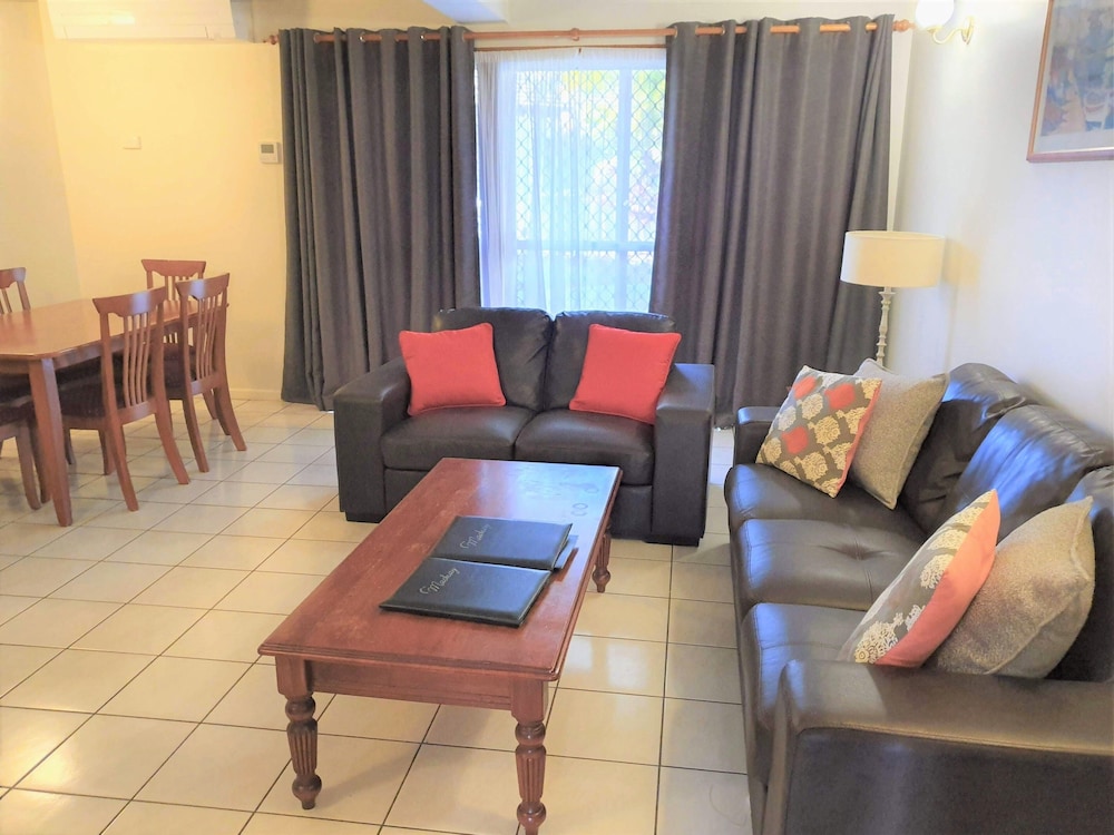 The Shores Holiday Apartments