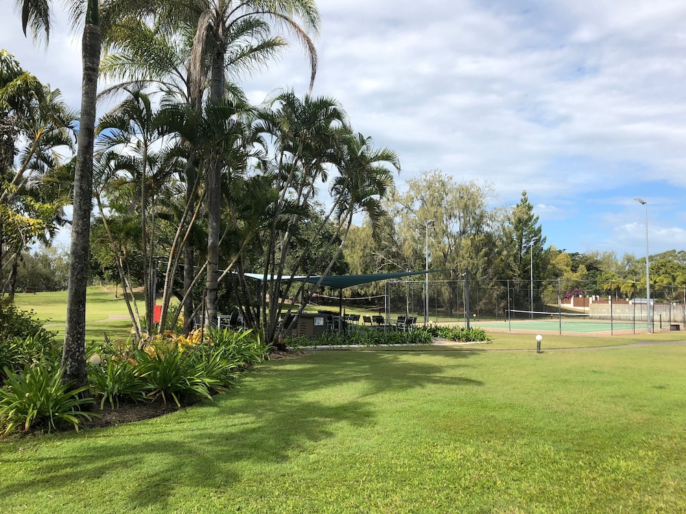 The Shores Holiday Apartments