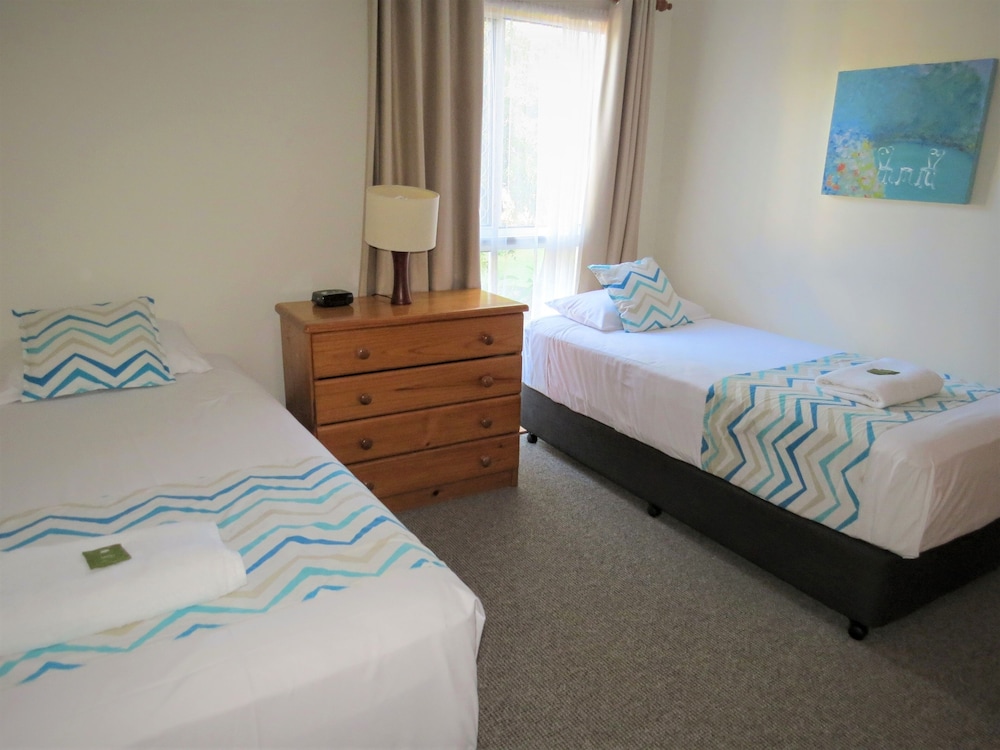 The Shores Holiday Apartments