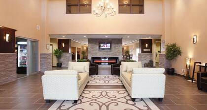 Vegreville Suites